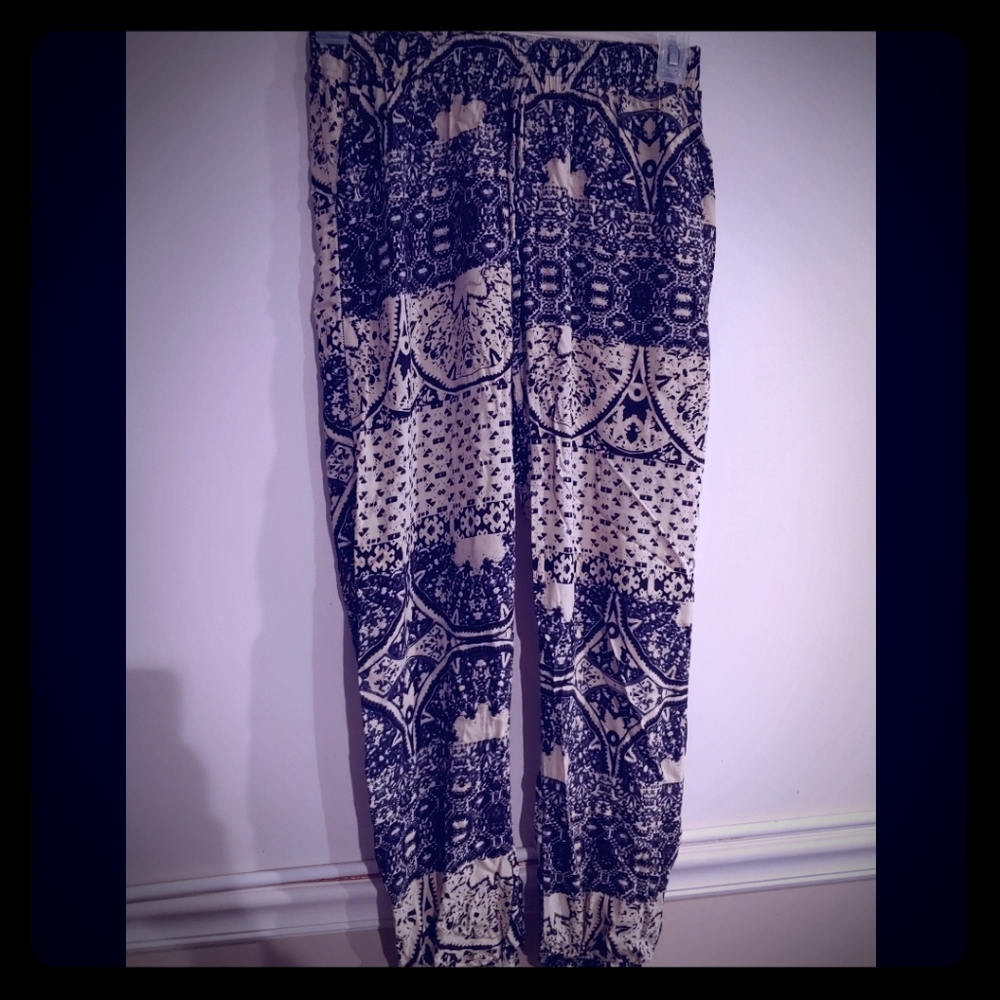 Cute print pants